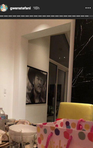 blake-shelton-frame-instagram-story