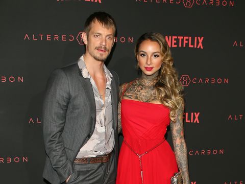 Joel Kinnaman & Cleo Wattenström Split