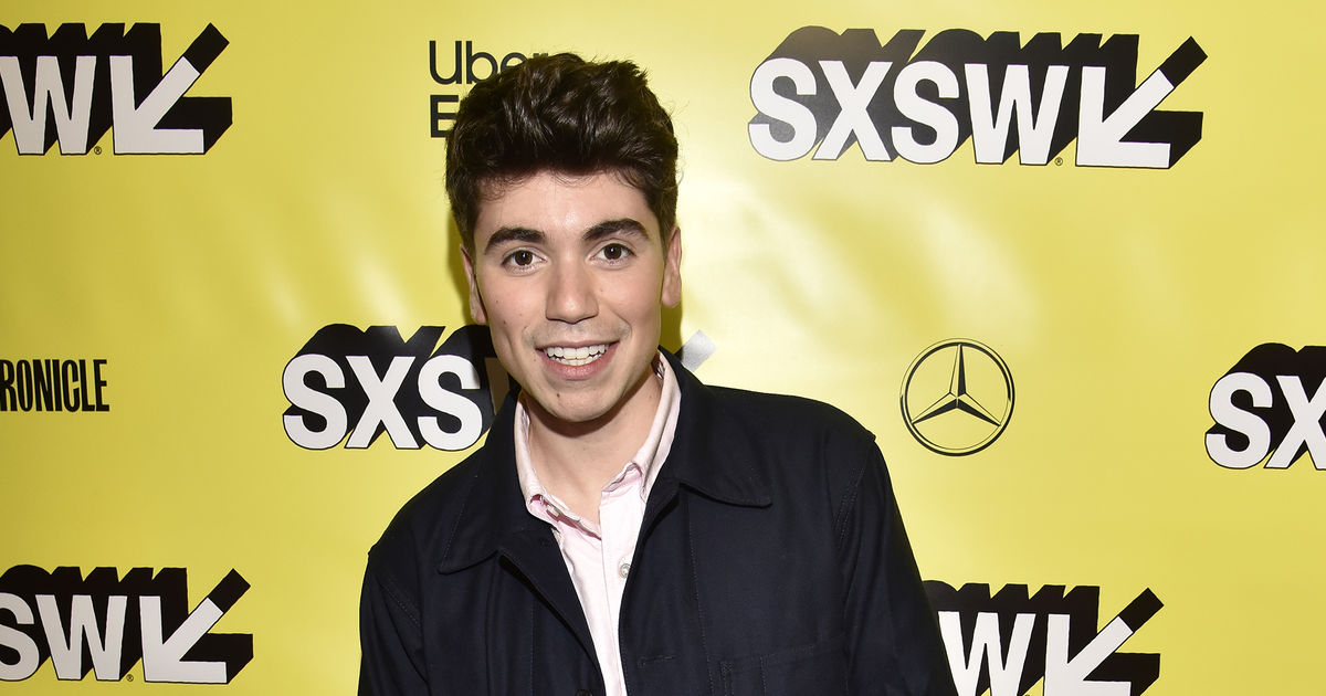 Noah Galvin Talks ‘Booksmart,’ Plus Which Kardashian He Relates to