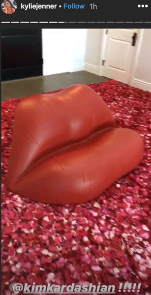 kylie-lips-insta