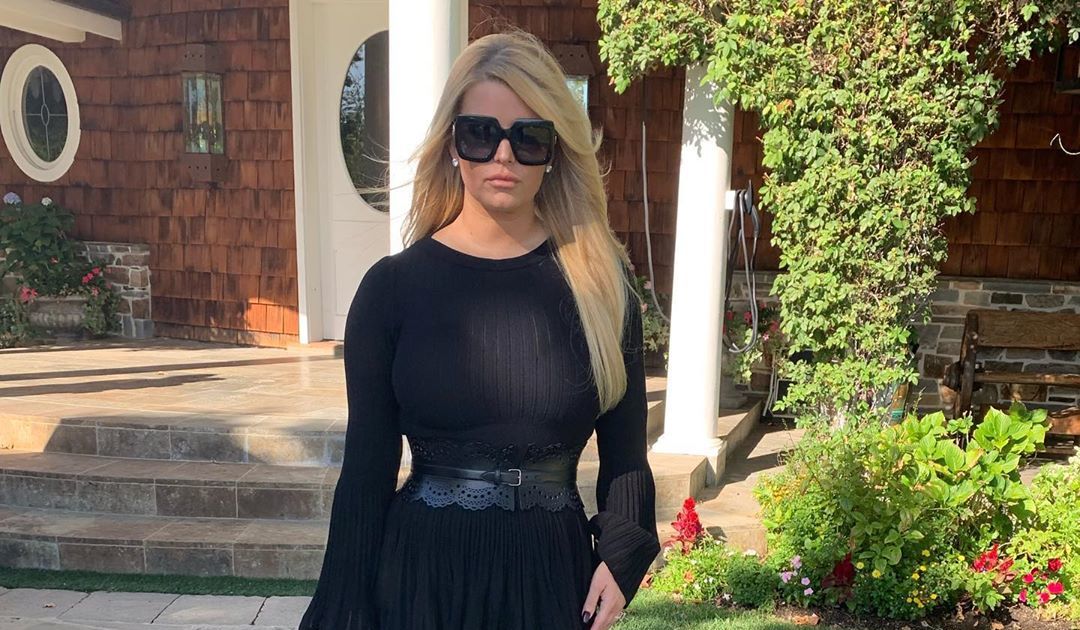 Jessica Simpson Drops 100 Lbs. — See Her Post-Baby Body! | ExtraTV.com