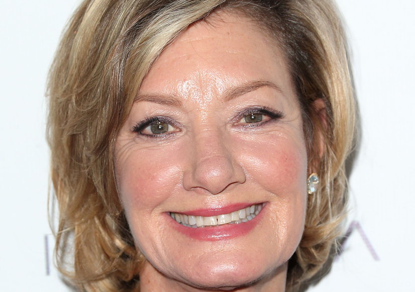 Elizabeth Gabler Receives Icon Award at UCLA Visionary Ball