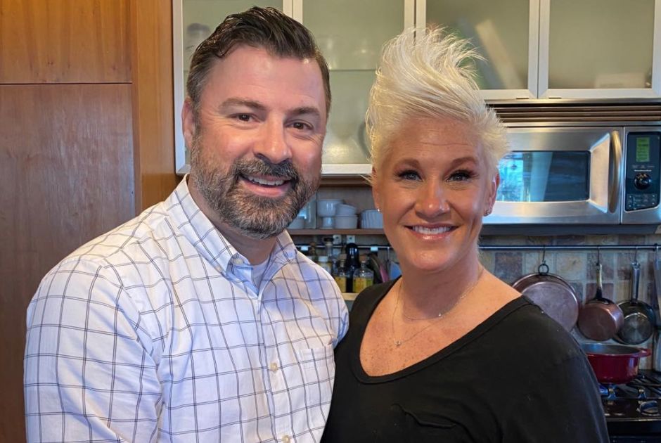 Anne Burrell Dishes on Engagement, Says Fiancé Didn’t Know She Was a