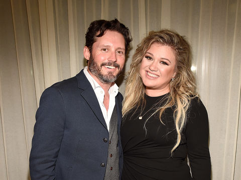 Kelly Clarkson Says Divorce Is 'Worst Thing Ever,' Calls Her Life a 'Little Bit of a Dumpster'