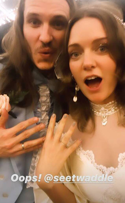 tove-lo-ring-instagram