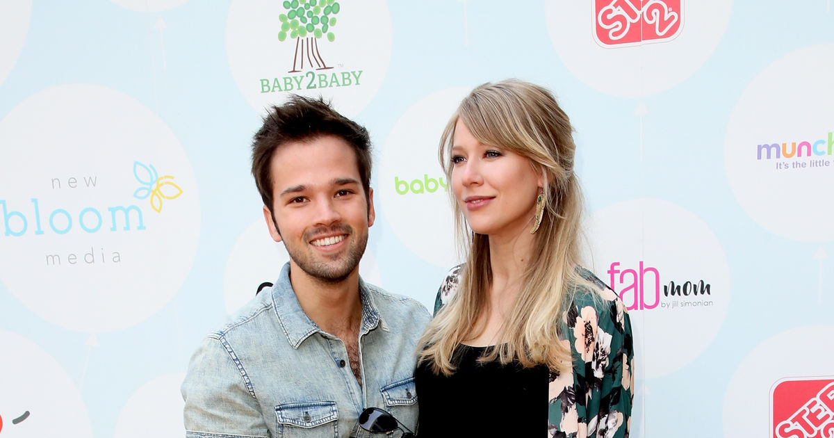 Nickelodeon Star Nathan Kress Wife London Elise Moore Expecting Baby 