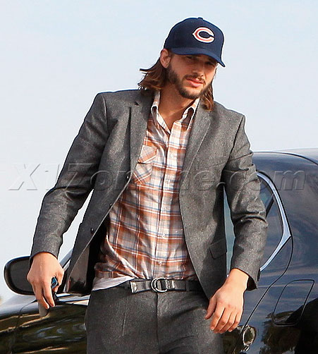 X17Online ashton-kutcher.jpg